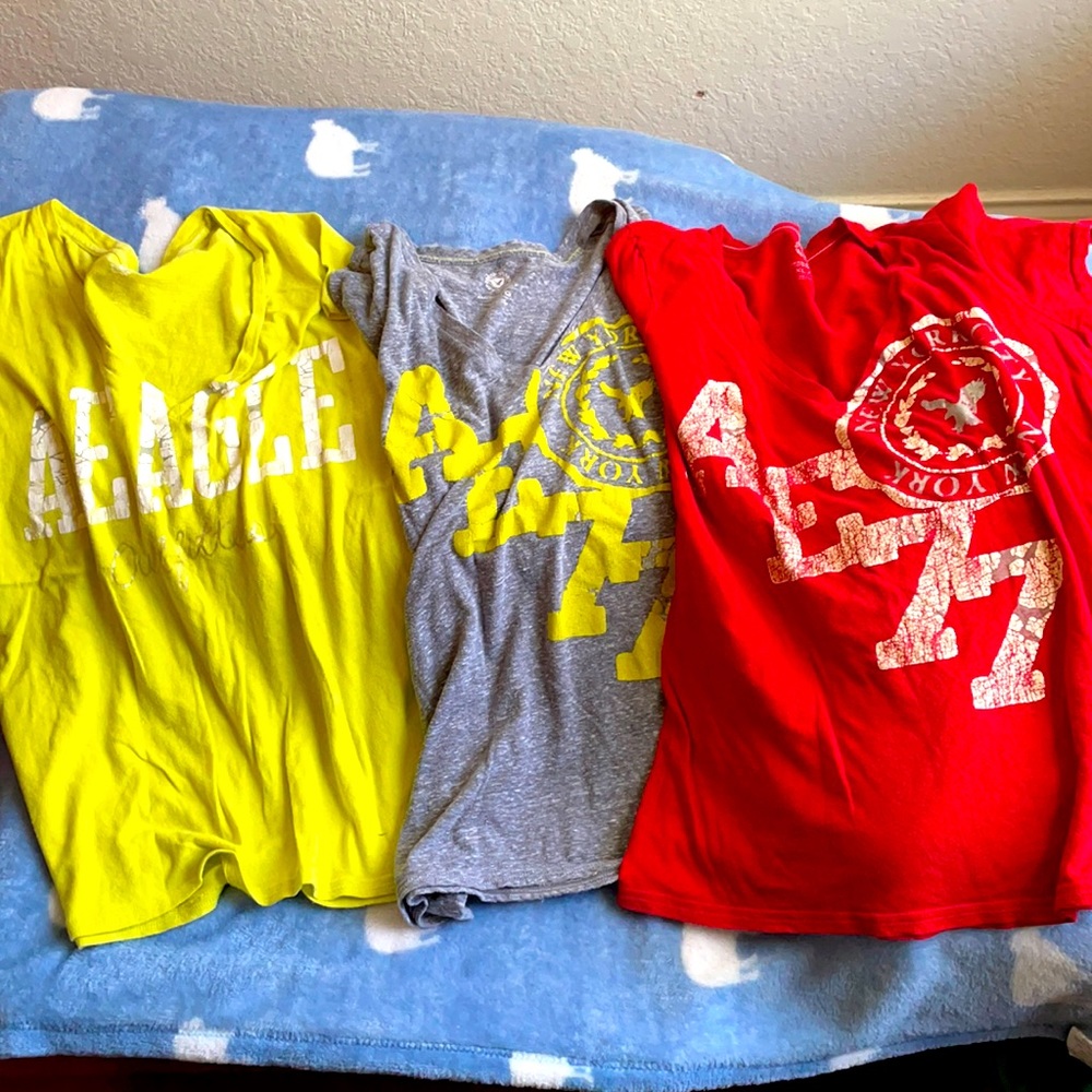 American Eagle v neck shirts 3 for $20